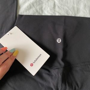lululemon ALIGN 25” size 4
